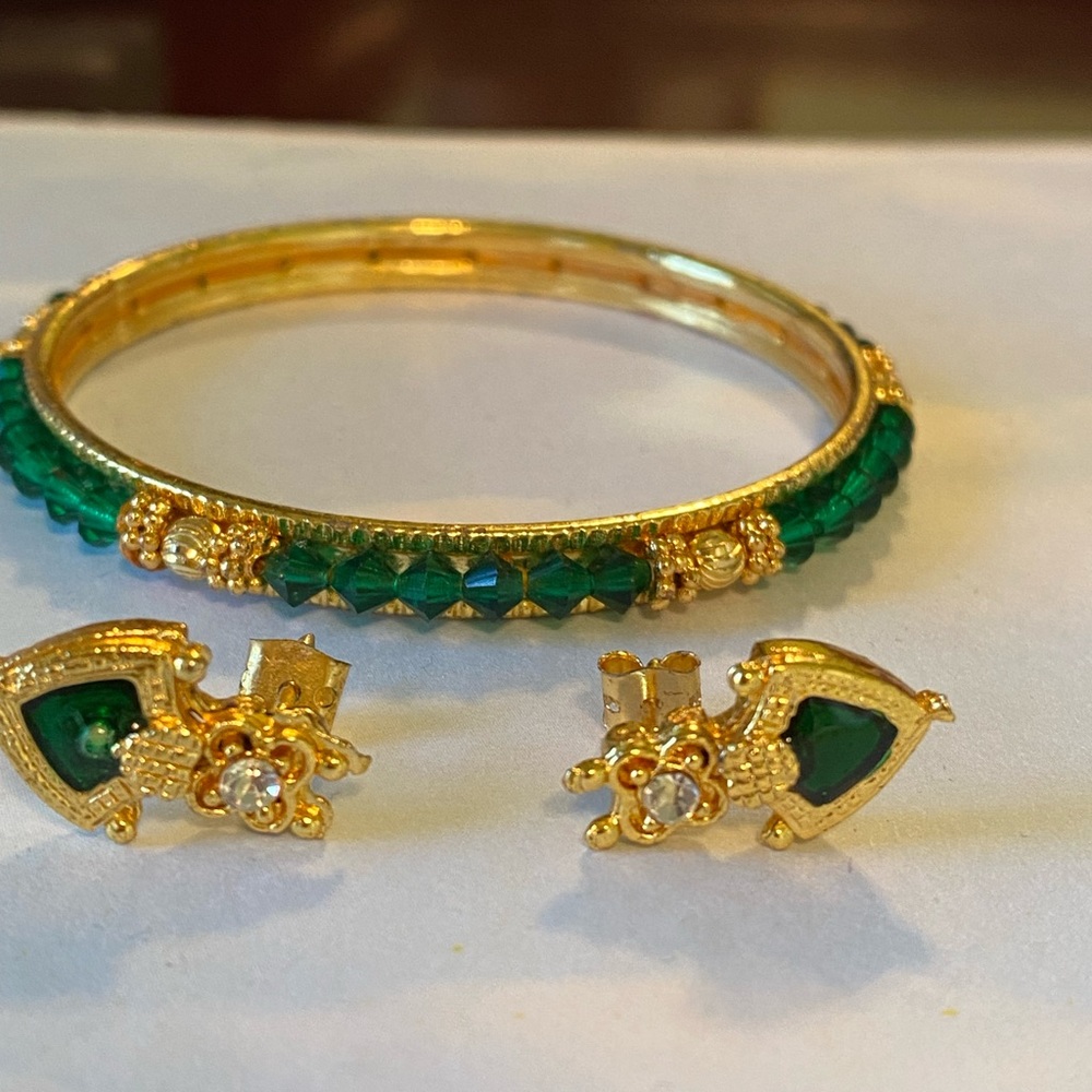 Jewelry - Picture 4 of 4